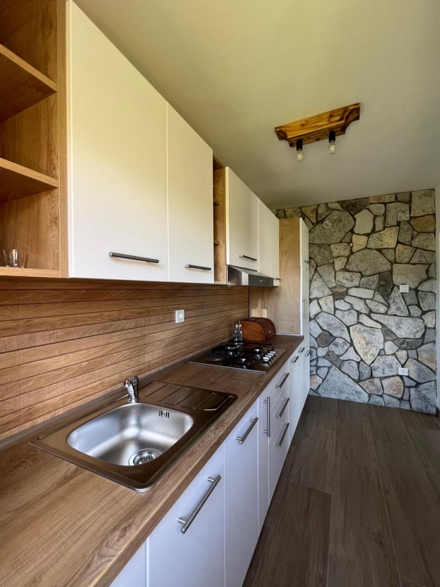 Zen Den Apartments Otočac Extérieur photo