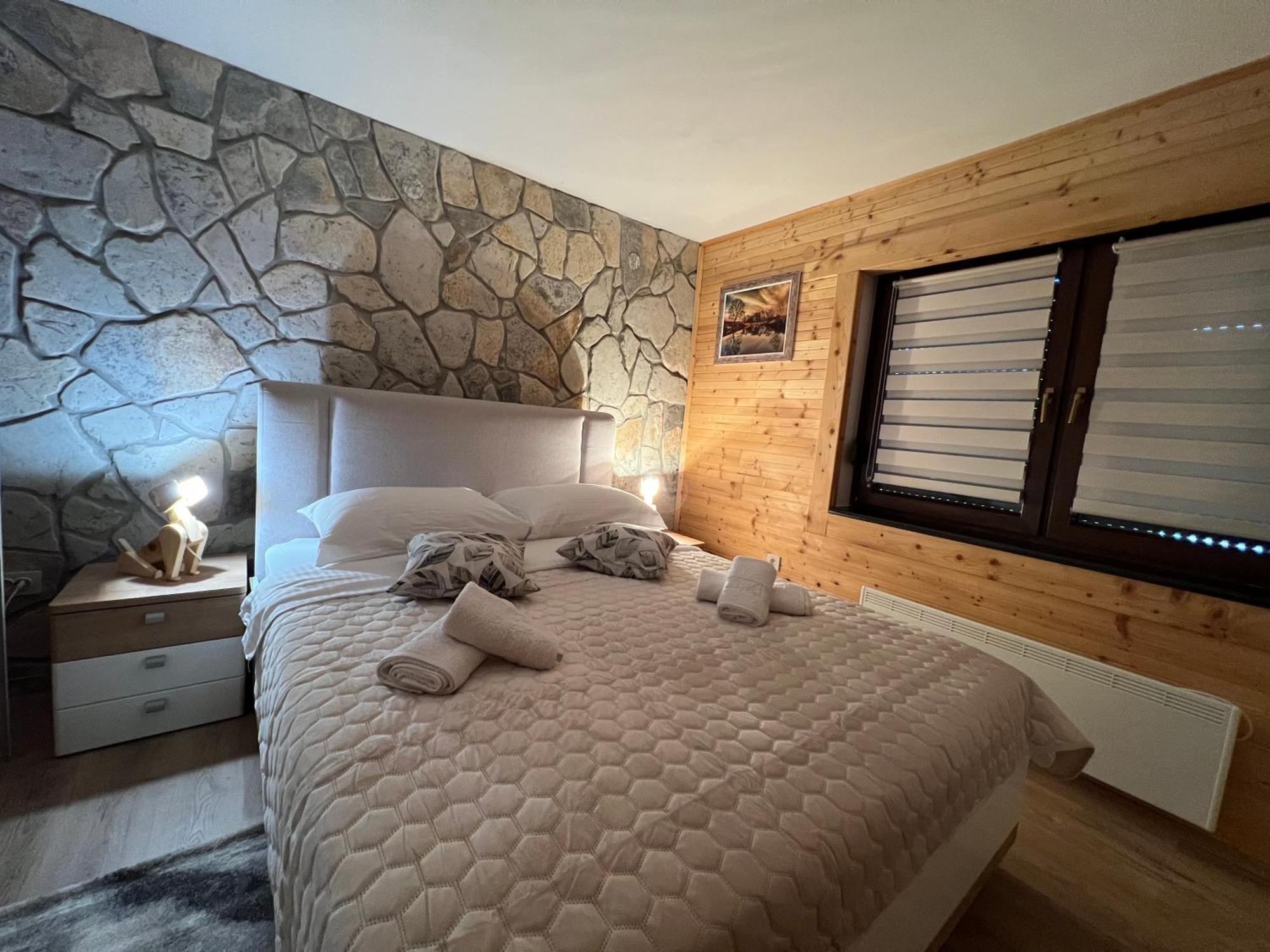 Zen Den Apartments Otočac Extérieur photo