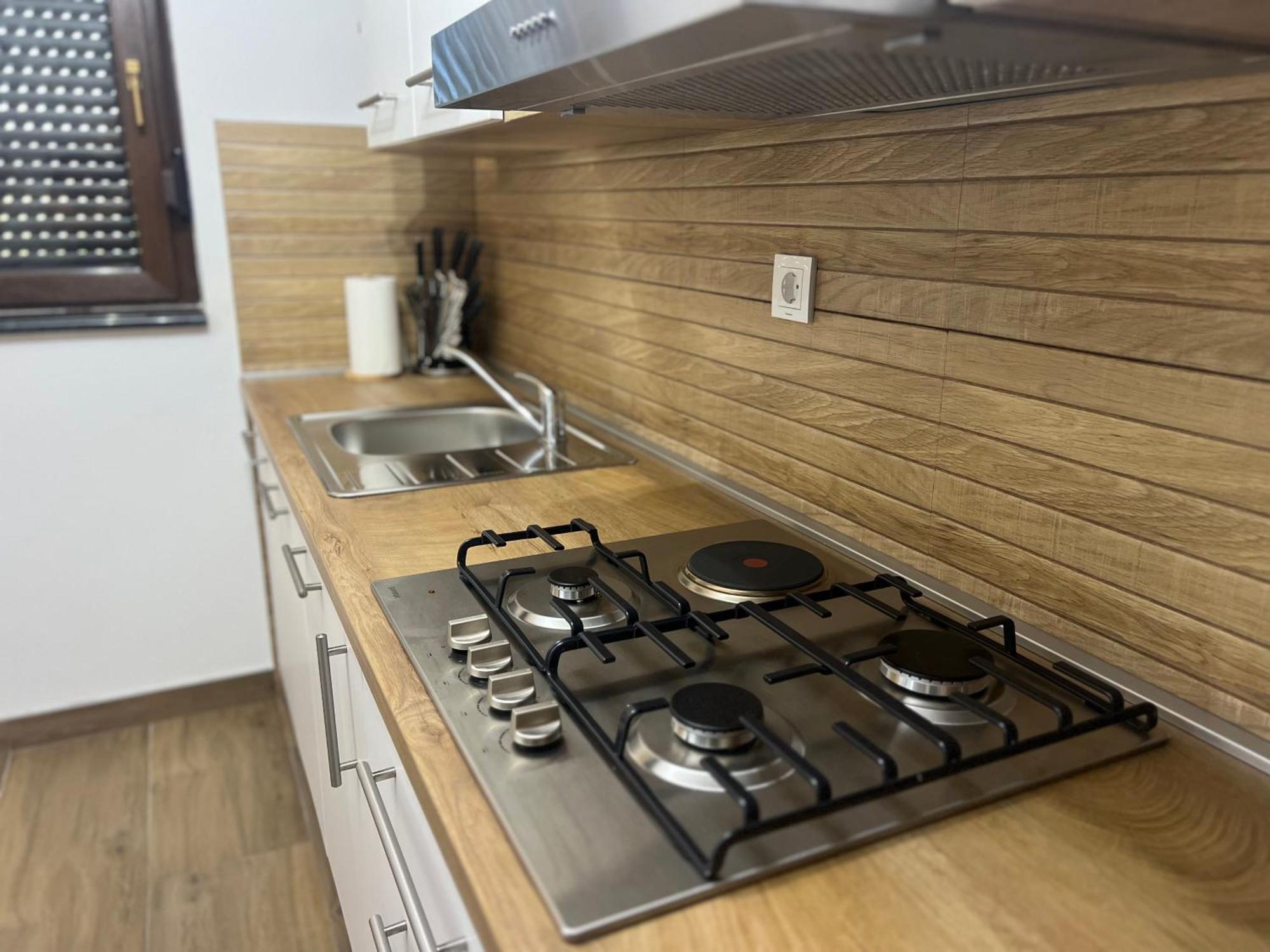 Zen Den Apartments Otočac Extérieur photo